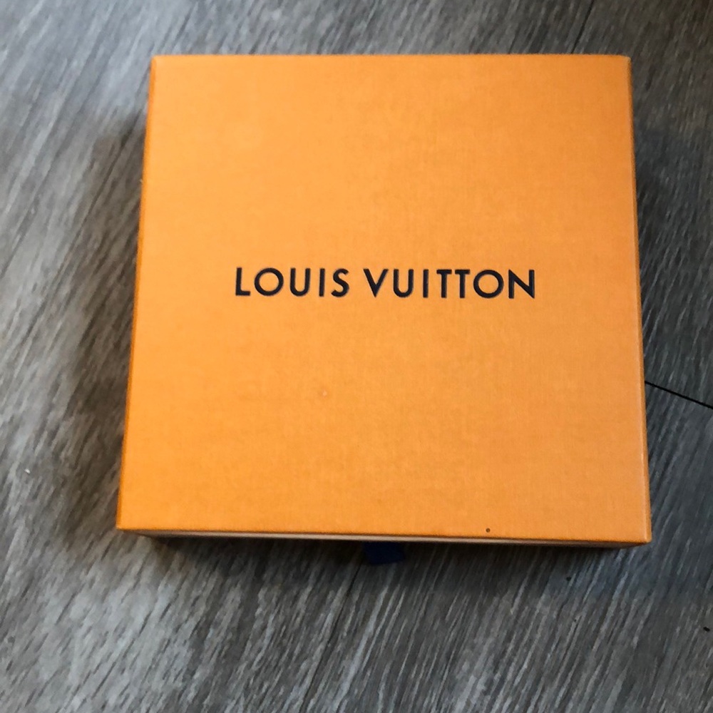 Louis Vuitton wallet wristlet  box